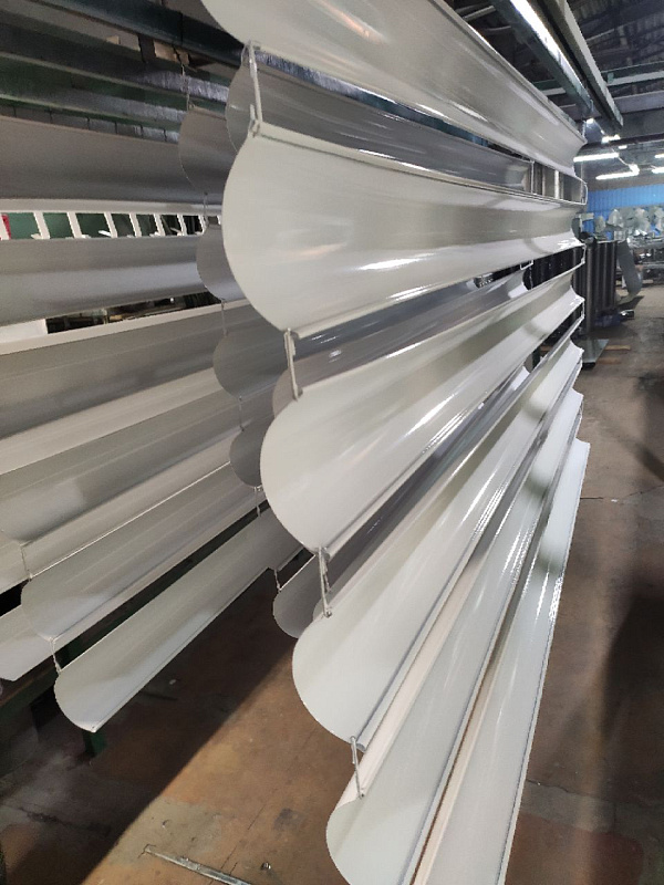 Желоб водосточный оцинкованный порошок ф150х2000мм RAL 9003