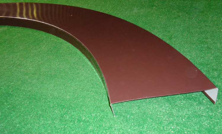 Отлив 0,5 мм RAL 8017 оконный оцинкованный c порошковым покрытием