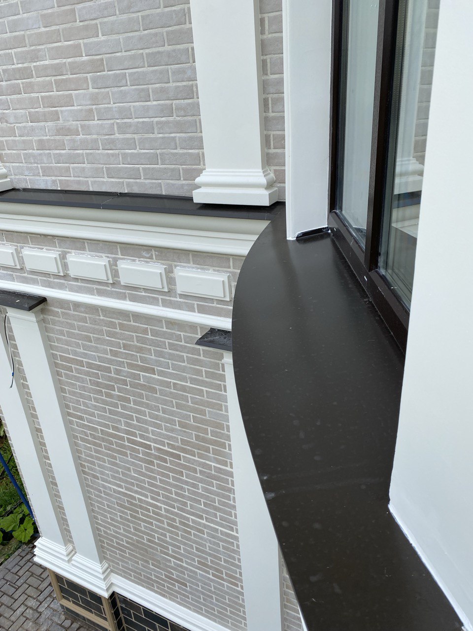 Парапет радиусный 0,5 мм (RAL 9011) полиэстер