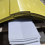 Конек фигурный 0,45 мм RAL 1005 оцинкованный, с порошковым покрытием