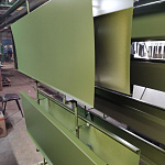 Лобовая планка (RAL 6020) оцинкованная, с порошковым покрытием 0,45 мм