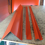 Планка примыкания в штробу для кровли 0,45 мм (RAL 9003) оцинкованная, с порошковым покрытием