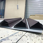 Торцевая планка (RAL 6005) оцинкованная, с порошковым покрытием 0,45 мм (ширина более 625 мм)