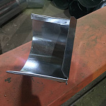 Заглушка желоба водосточного оцинкованная ф190мм