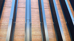 Прямоугольная ламель оцинкованная 0.7мм RAL 9005