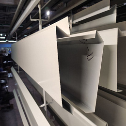 Парапет RAL 9010 полиэстер 0.45мм плоский