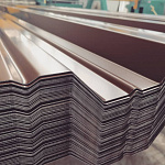 Профнастил НС35 0,5 RAL 8017 оцинкованный, с полимерным покрытием (полиэстер)