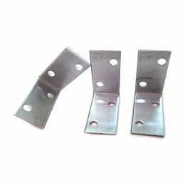 Крепежный уголок равносторонний 40х20х2 KUR