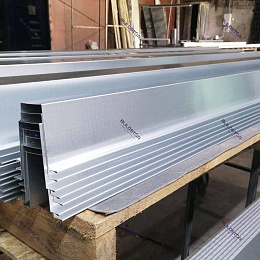 Прямоугольная ламель оцинкованная 0.7мм