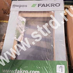 Окно мансардное дерево, лак ручка снизу Fakro FTP-V U5+ (CH Китай) Profi 55*98см
