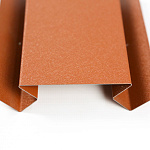 Планка внутреннего угла RAL 3005 оцинкованная c полимерным покрытием 0,45 мм