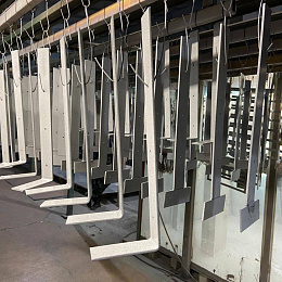 Костыль Г-образный кровельный неокрашенный 25х4мм размер 200х600мм