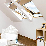 Окно мансардное дерево, лак ручка снизу Fakro FTP-V U3 ThermoPro Profi 78*118см