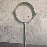 Крепление водосточный трубы шпилька оцинкованное ф120х10х250мм