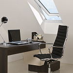 Окно мансардное ПВХ белый ручка снизу Fakro PTP-V U3  ThermoPro Profi 78*98см