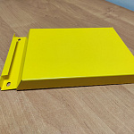 Фасадная металлокассета закрытого типа оцинкованная с порошковым покрытием 0,7x480х1015мм RAL 1016 Жёлтая сера