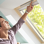 Окно мансардное дерево, лак ручка сверху Velux GLL MK04 1061 Дизайн WoodLine 78*98см