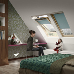 Окно мансардное дерево, лак ручка сверху Velux GLL MK04 1061 Дизайн WoodLine 78*98см