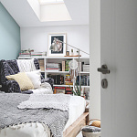 Окно мансардное дерево, лак ручка снизу Fakro FTP-V U5+ (CH Китай) Profi 55*98см