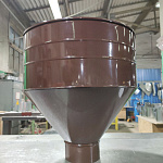 Воронка водосточная ф90х350мм (RAL 8017) водосборная, c порошковым покрытием