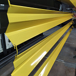 Планка примыкания боковая 0,45 мм (RAL 1018) оцинкованная, с порошковым покрытием (ширина более 625 мм)