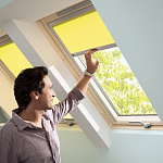 Окно мансардное дерево, лак ручка сверху Velux GLL MK08 1061 Дизайн WoodLine 78*140см