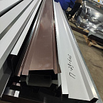 Планка стыковочная составная верхняя для фальцевой кровли оцинкованная с порошковым покрытием 0,45мм ширина более 625 мм RAL 8017