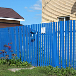 Штакетник оцинкованный с полимерным покрытием М-образный фигурный 0,4х100мм RAL 5005