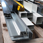 Планка начальная 0,7 мм (все цвета RAL) оцинкованная с порошковым покрытием