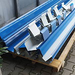 Планка начальная RAL 3003 оцинкованная с порошковым покрытием 0,45 мм