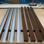 Планка П-образная для забора оцинкованная с порошковым покрытием 0,45мм ширина менее 625 мм RAL 6002