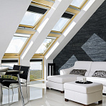 Окно мансардное дерево, лак ручка снизу Fakro FTP-V L3/P2 ThermoPro Profi 114*118см