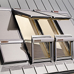 Балкон дерево, лак Fakro FGH-V P2 Galeria Lux 94*255см