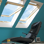 Окно мансардное дерево, лак ручка снизу Fakro FTP-V L3/P2 ThermoPro Profi 114*140см