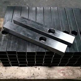 Профиль C-образный (стоечный) оцинкованный толщина 1мм с отверстиями