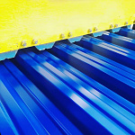 Профнастил НС35 0,7 RAL 5005 оцинкованный, с полимерным покрытием (полиэстер)