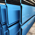 Отлив 0,55 мм RAL 5012 оконный оцинкованный c порошковым покрытием